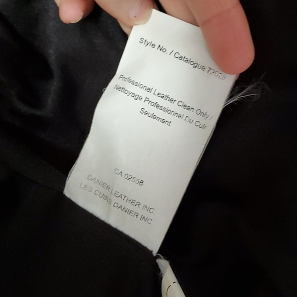 Danier leather jacket - Picture 5 of 8